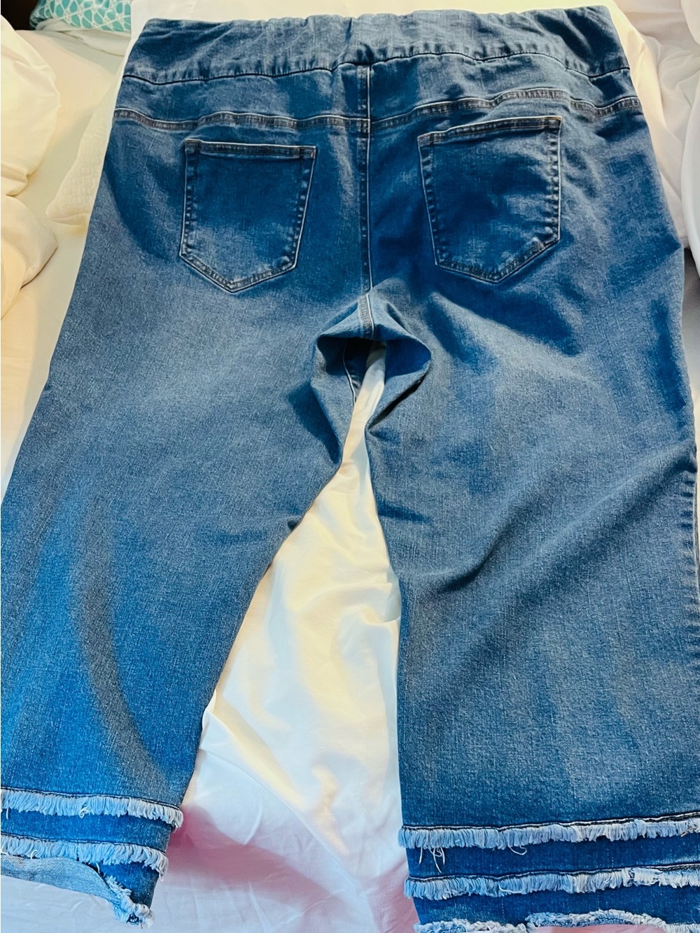NorthStyle 24W Slim-Station Blue Jeans with Triple-Layered Frayed Hems